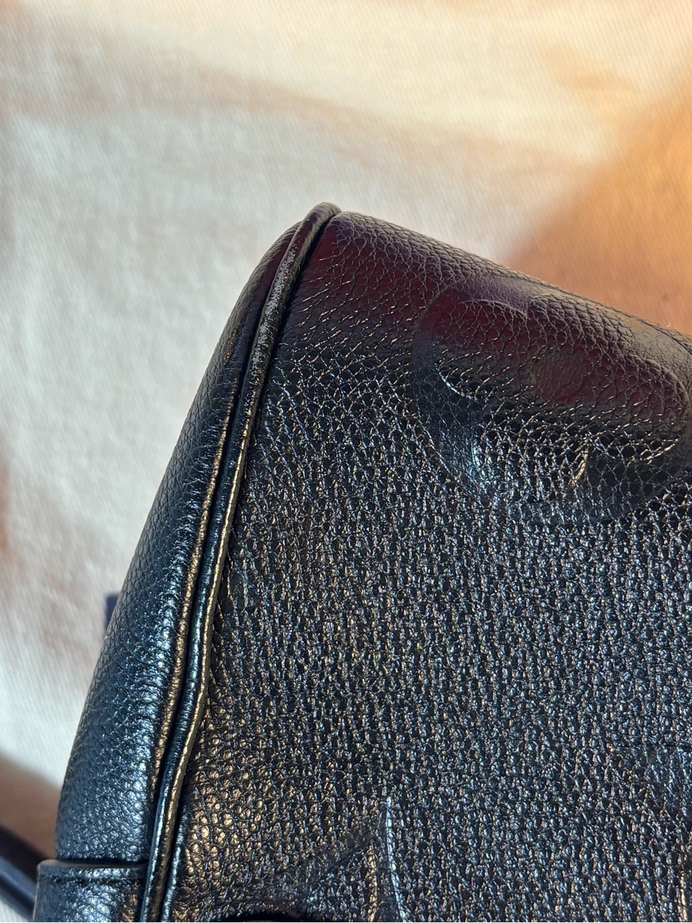 Louis Vuitton New Model Favorite Noir - Picture 9 of 16